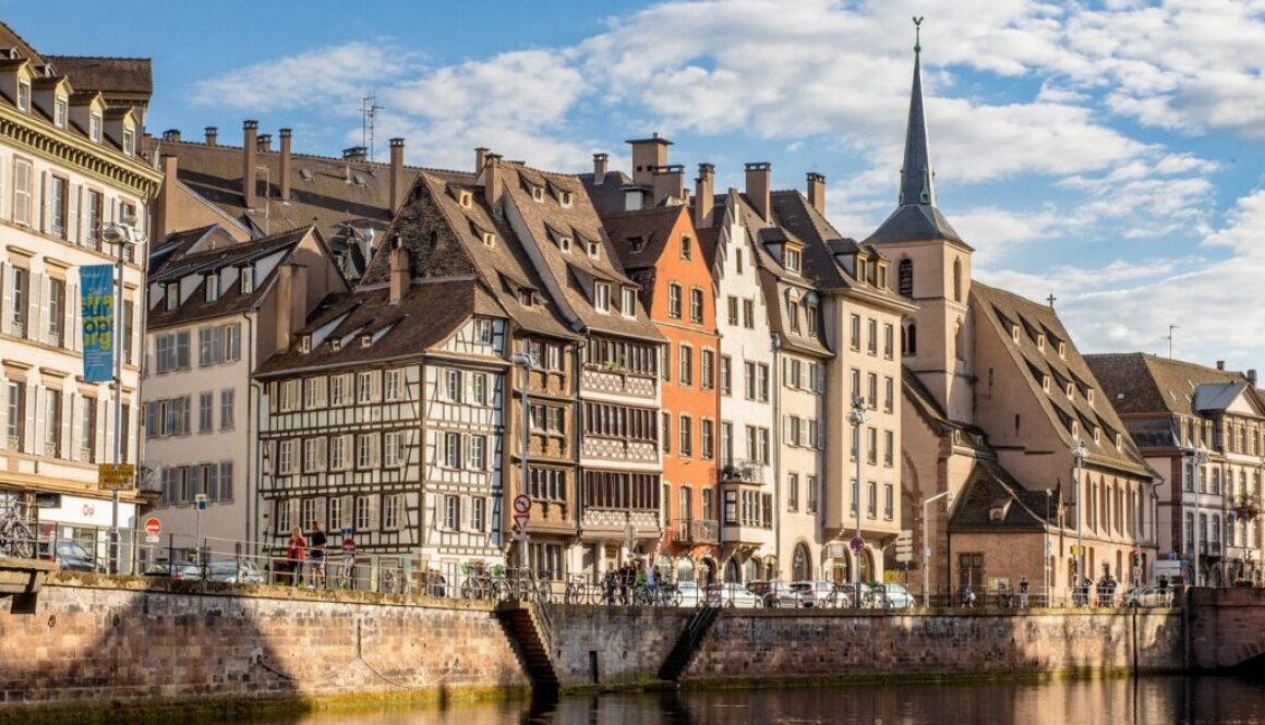 strasbourg-gab409884a_1280