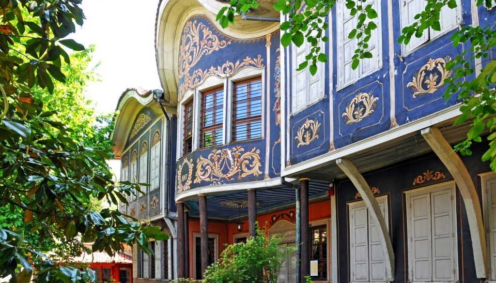 7432394622_4ed38cb3fe_k