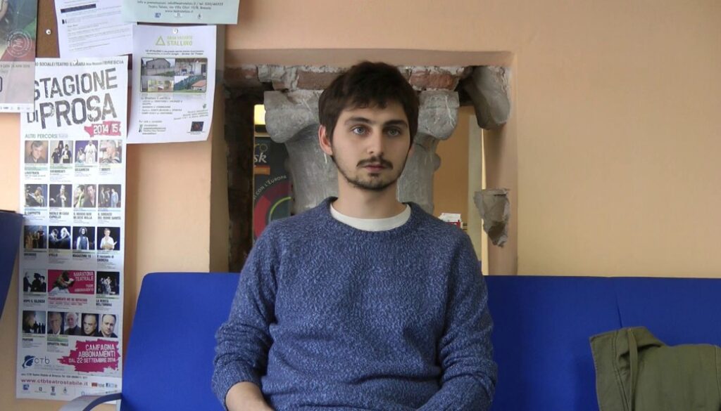 vlcsnap-2015-03-18-15h48m05s189