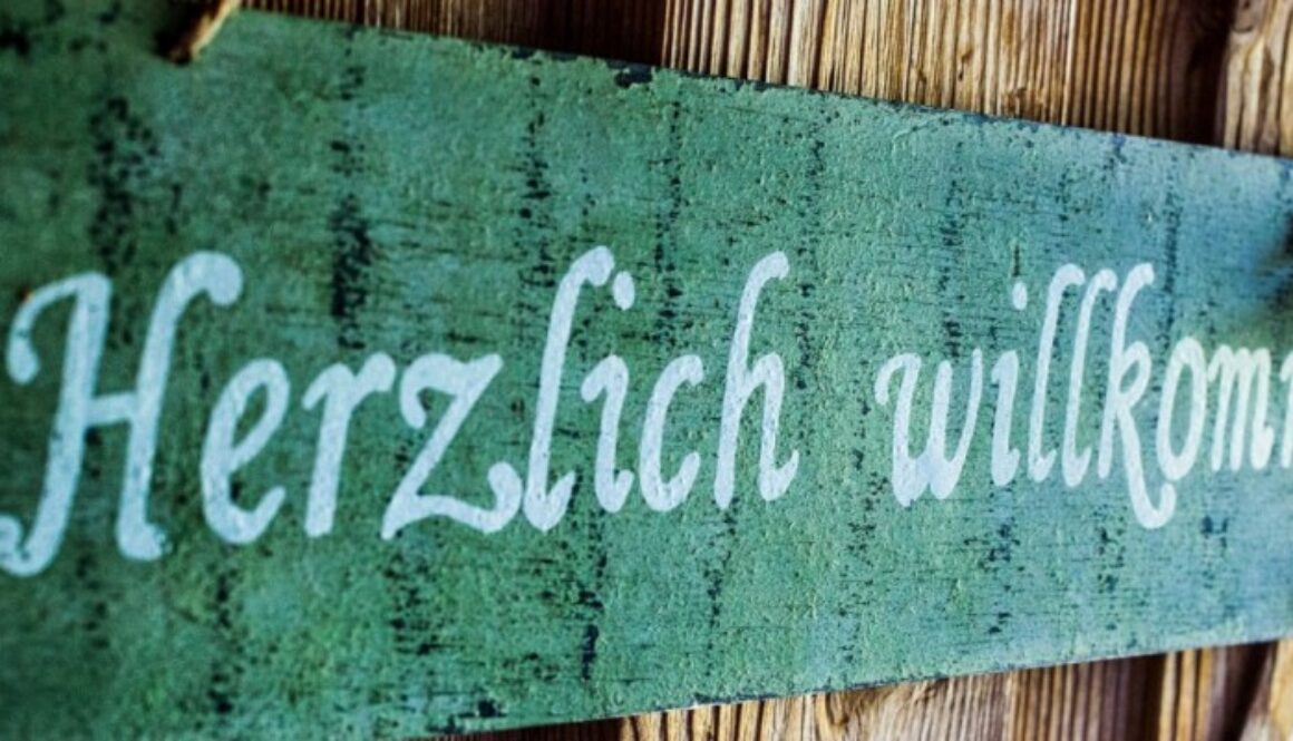 9569785368_edb23ce5db_k-1440x564_c