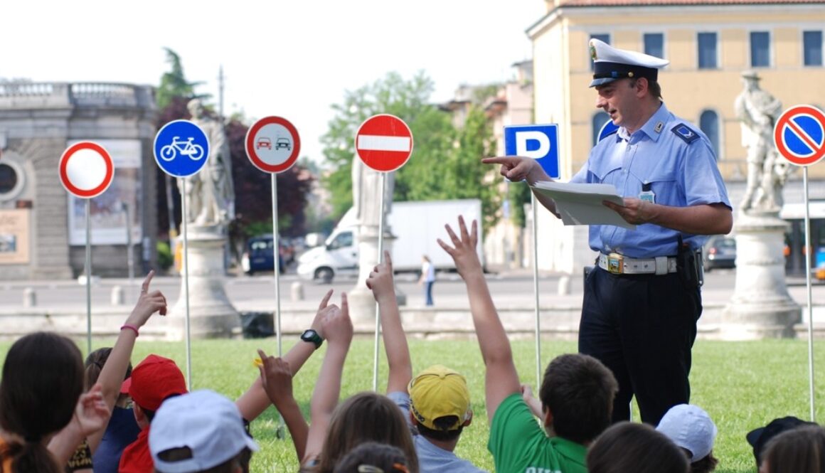 Agente di polizia locale