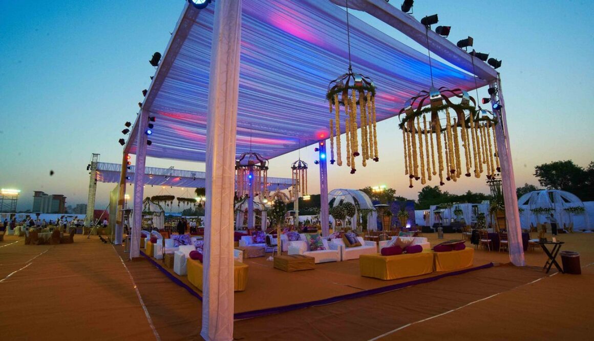 gazebo con divani decorati