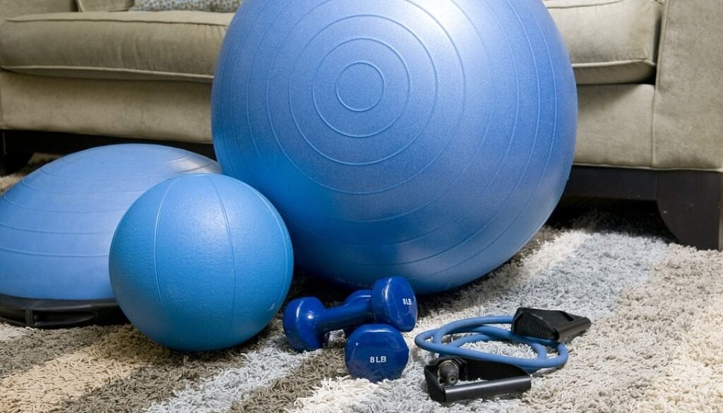 palle e pesi per allenamento. Come diventare un personal trainer