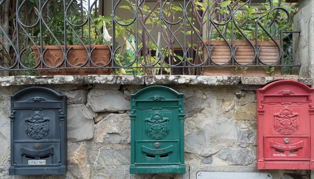 cassette della posta colorate