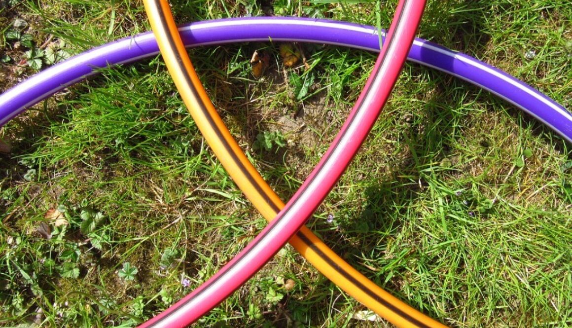 hula hoop incrociati