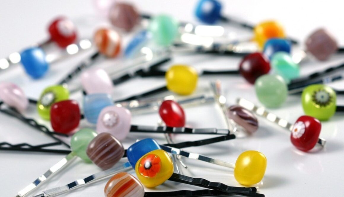 forcine per capelli in vetro colorato