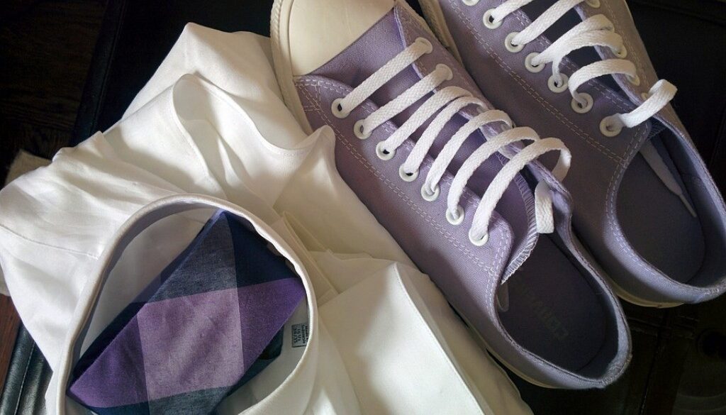 scarpe, camicia, cravatta