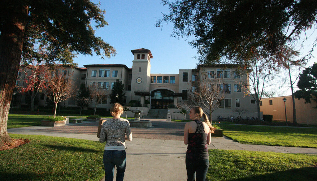 Santa Clara University - Sobrato Residence