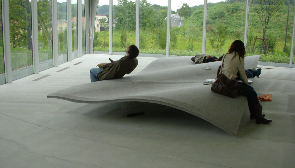 Tama Arts University Library - Toyo