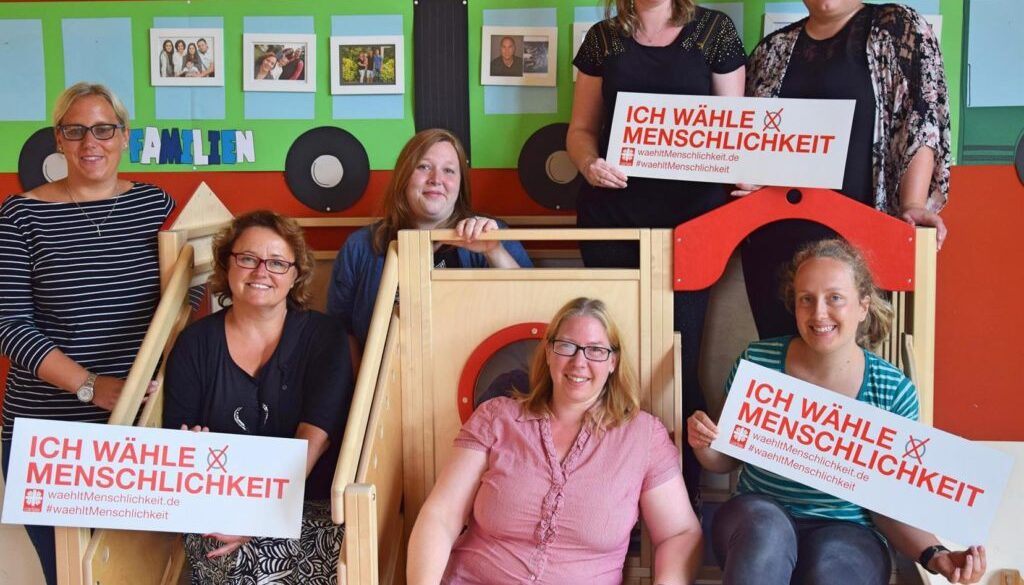 Gruppenfoto_Menschlichkeit