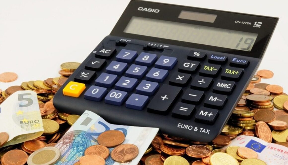 calcolatrice e soldi