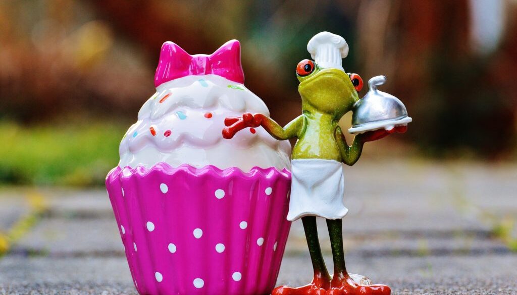 pupazzetto pasticcere con cupcake