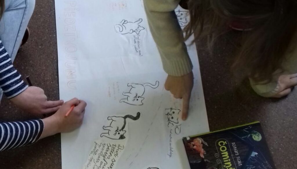 Disegna la tua European solidarity corps t-shirt