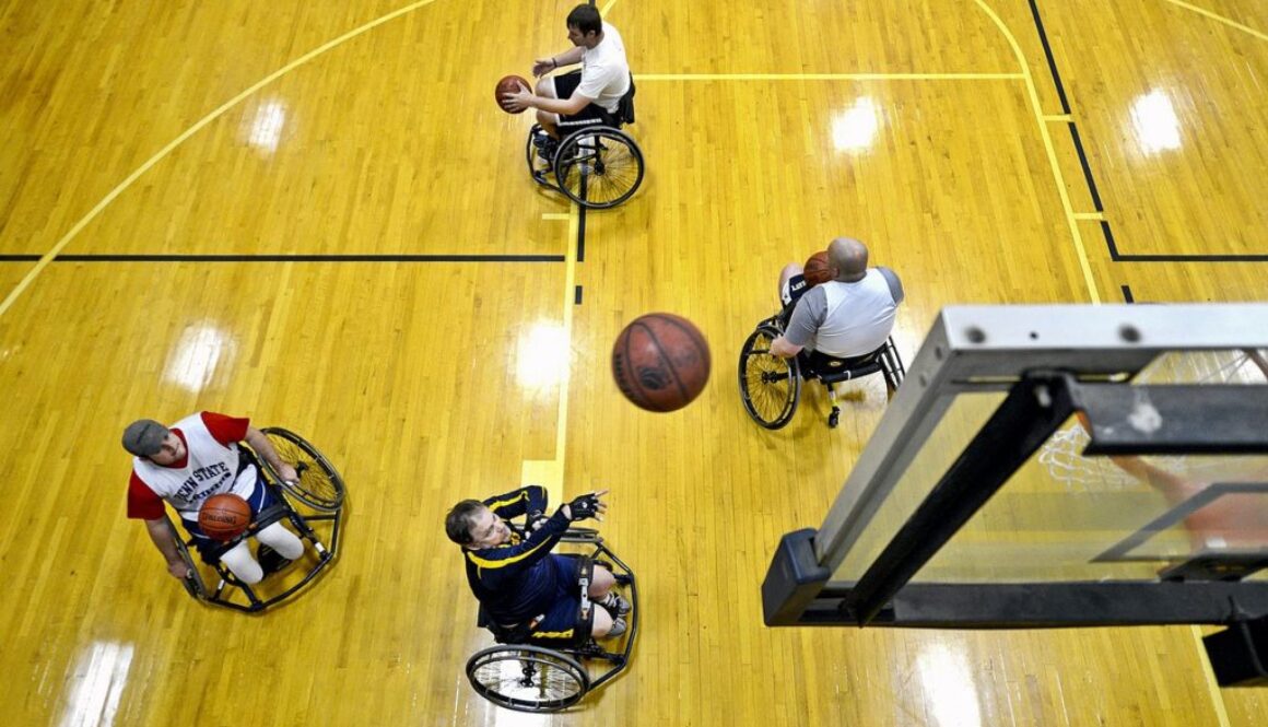 giocatori di basket paraplegici
