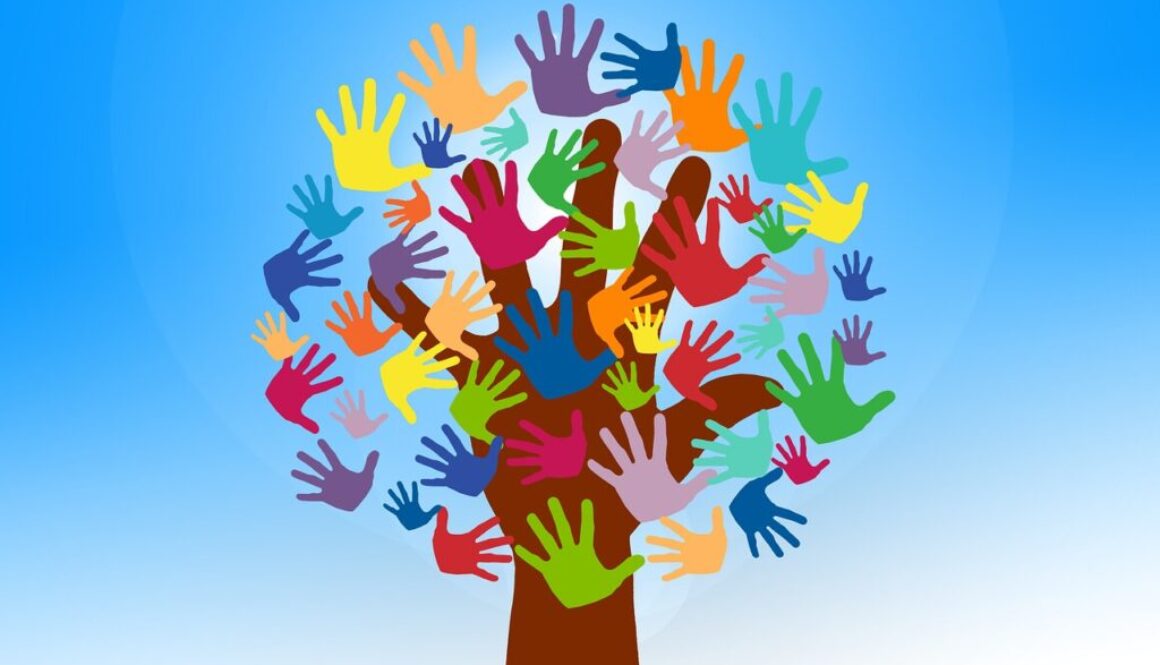 grafica che rappresenta un albero con tante mani colorate al posto delle foglie