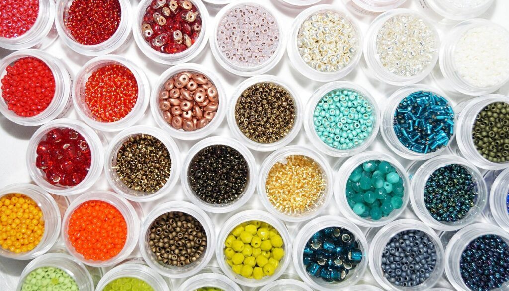 perline colorate per bijoux