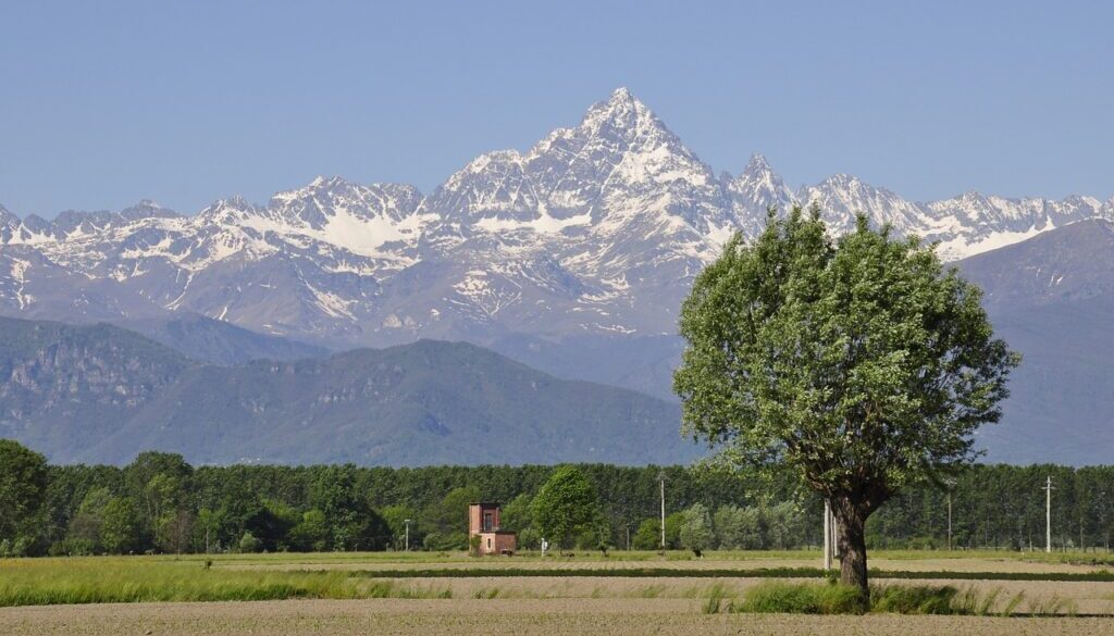 Monviso visto dalla pianura