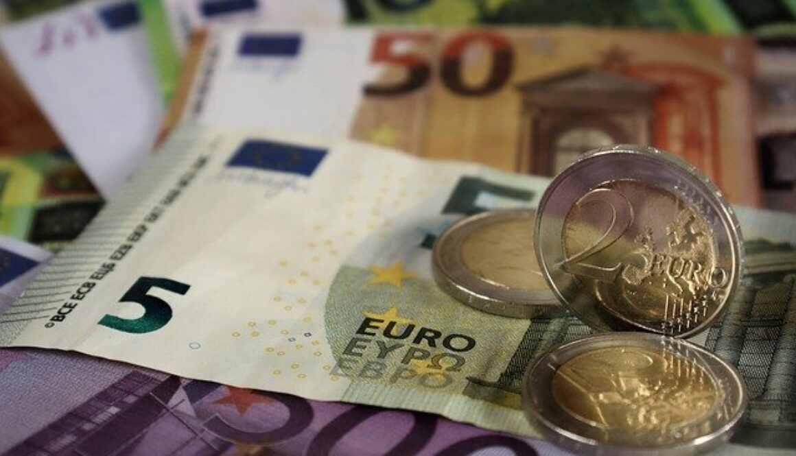 banconote e monete euro
