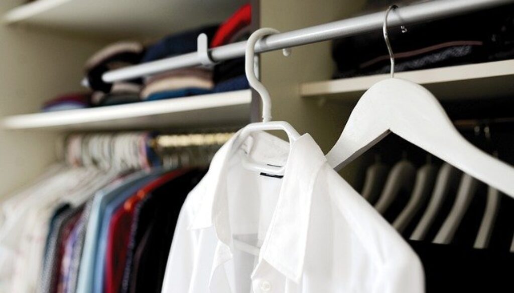 camicia e altri capi d'abbigliamento