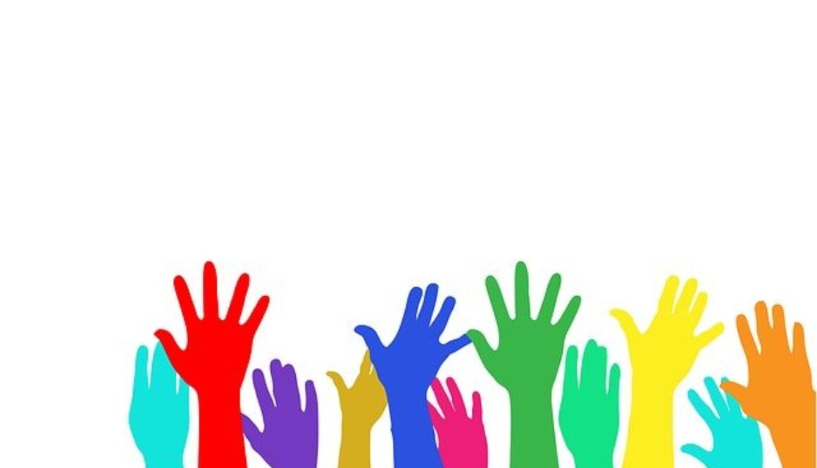 grafica con mani colorate protese