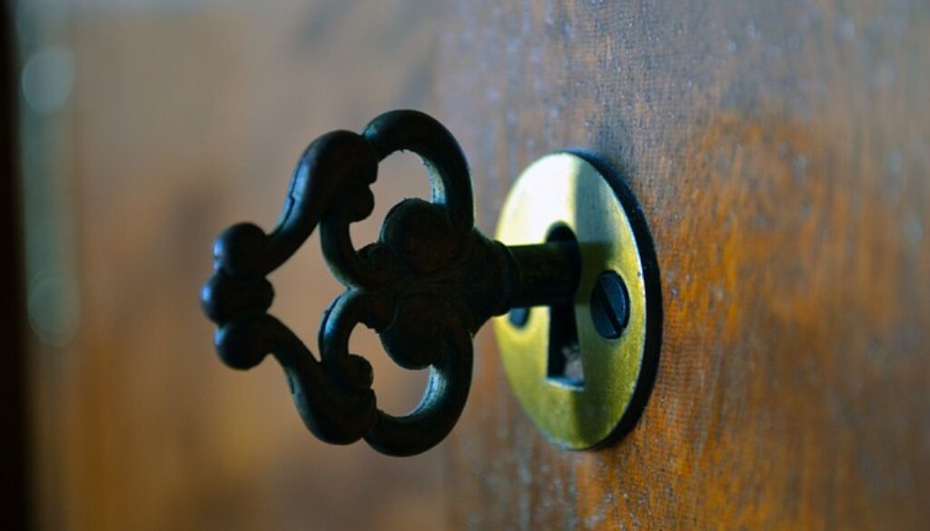 chiave antica in toppa