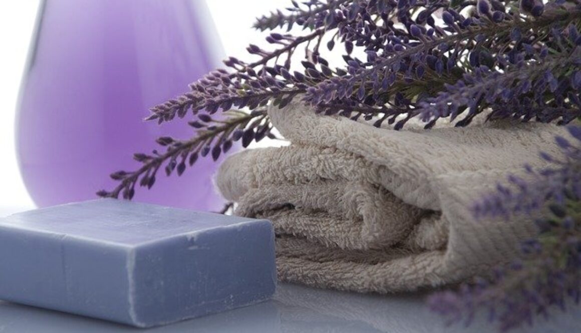 sapone, asciugamano, lavanda