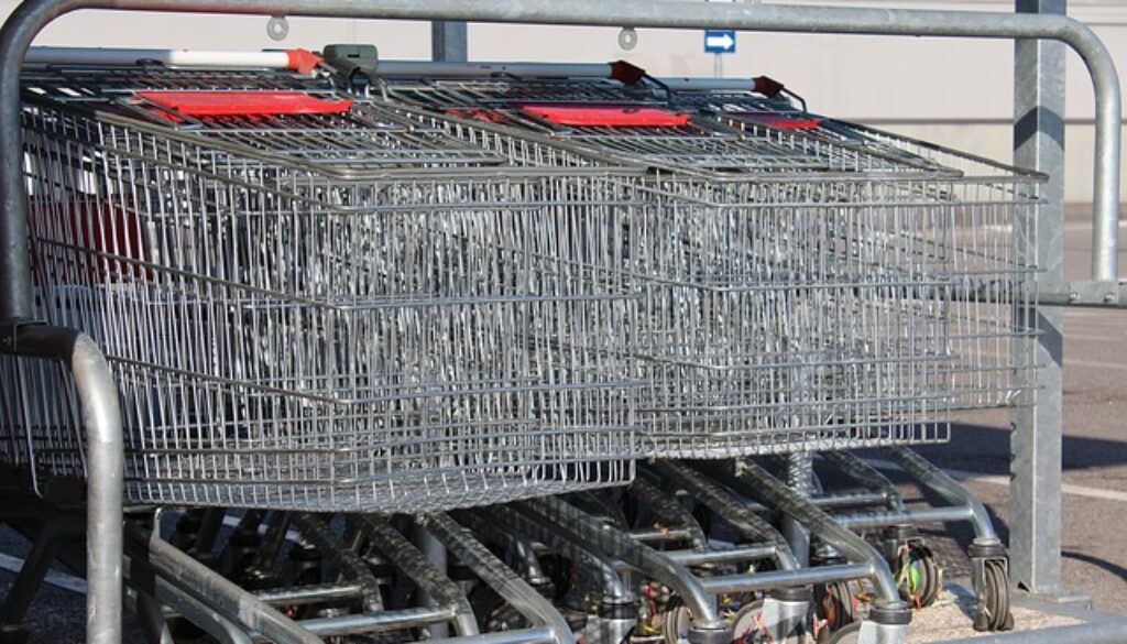 carrelli di supermercato