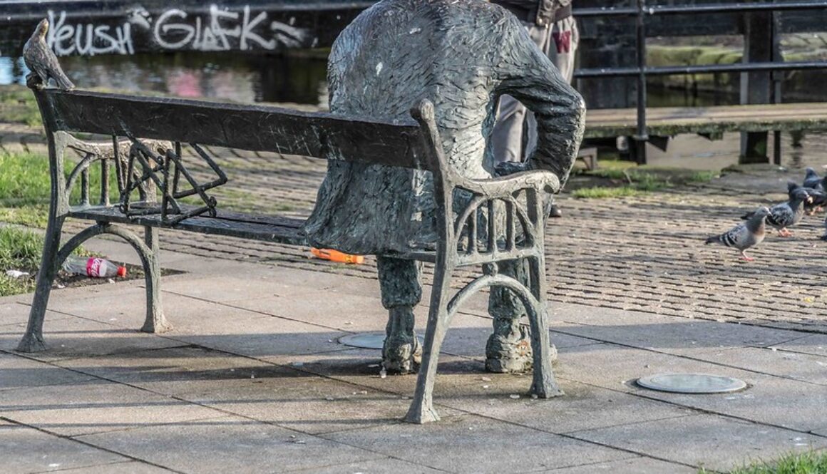 Brendan Behan statue by John Coll, Dublin, Ireland