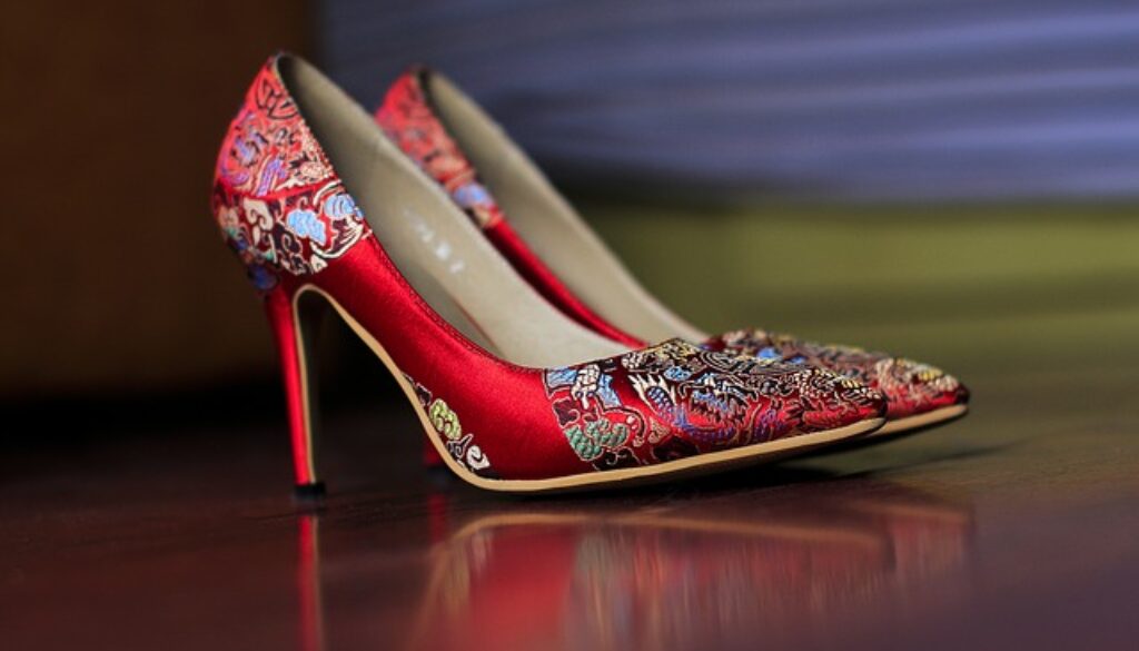 scarpe da donna con tacco rosse