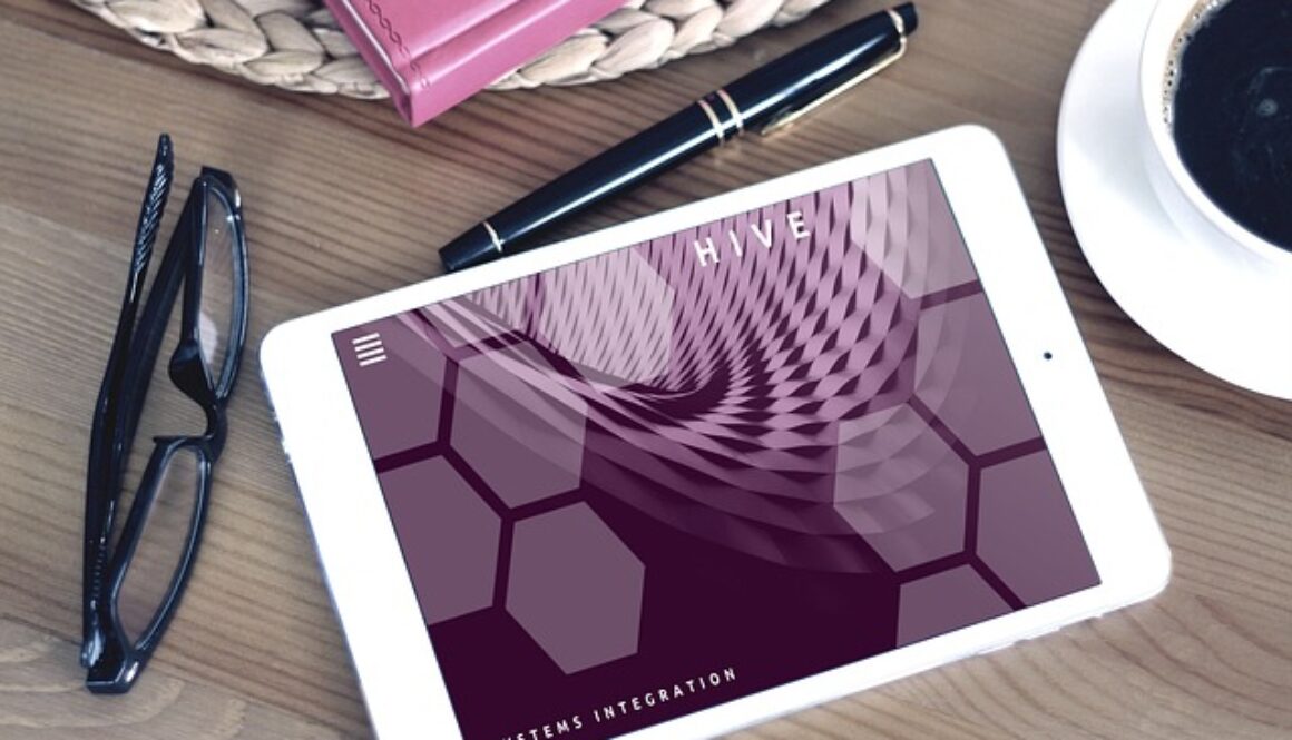 smrtphone, penna, agenda rosa