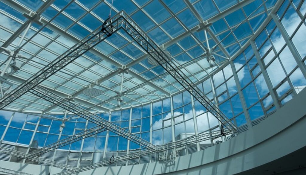 struttura metallica centro fiera. trovare lavoro come hostess e steward