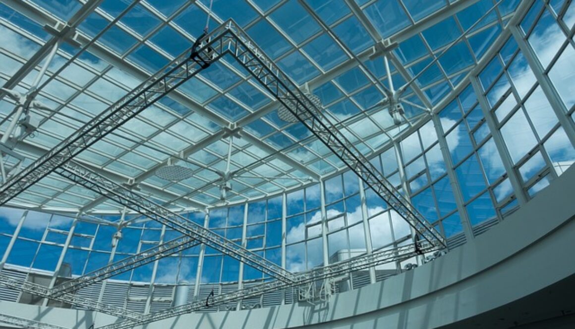 struttura metallica centro fiera. trovare lavoro come hostess e steward