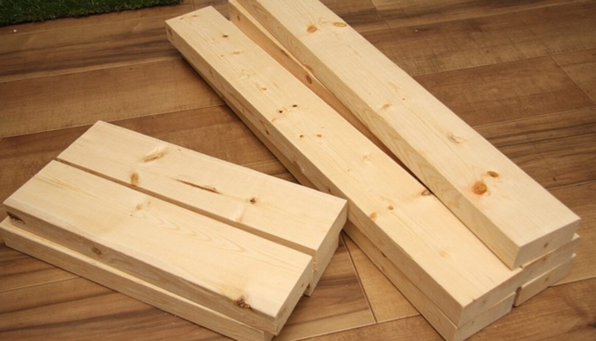 tavolette di legno grezzo