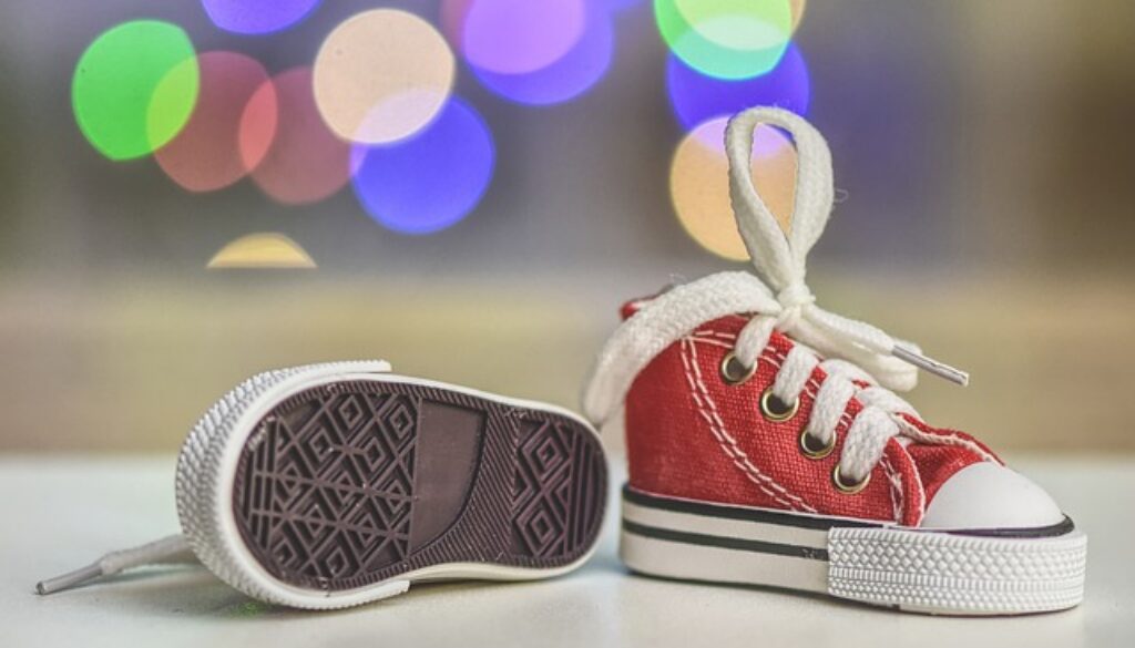 sneakers rosse da bambino