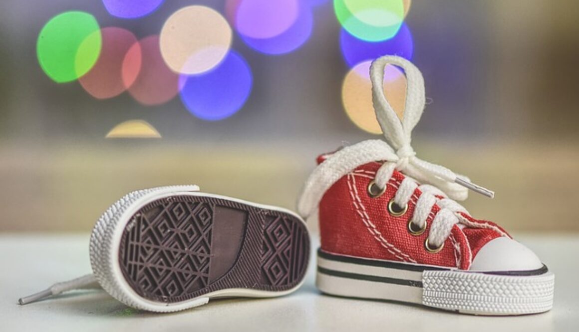 sneakers rosse da bambino