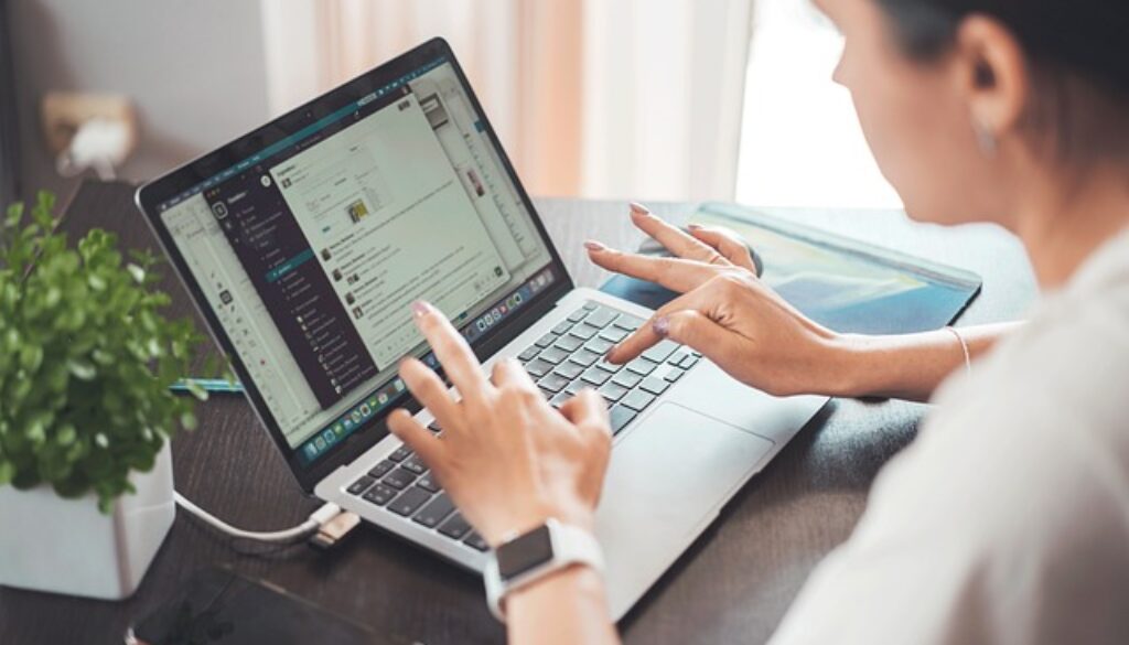 lavoro alla scrivania