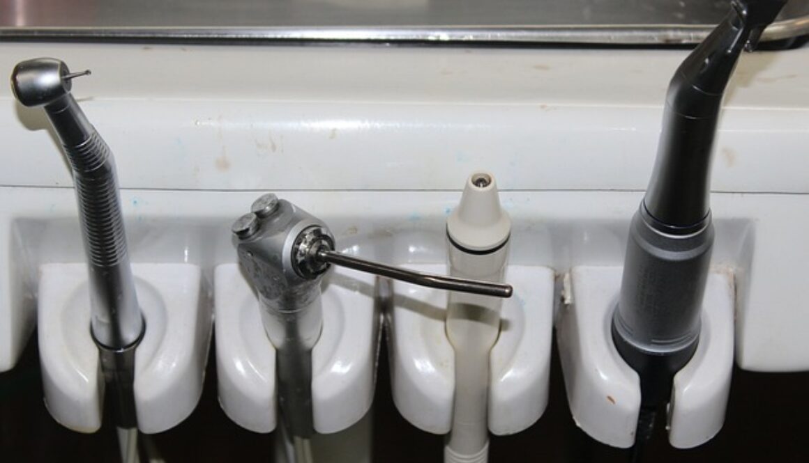 attrezzi da dentista