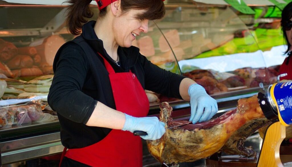 bancone gastronomia di supermercato