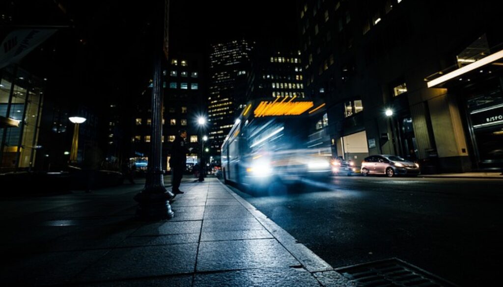 bus cittadino di notte