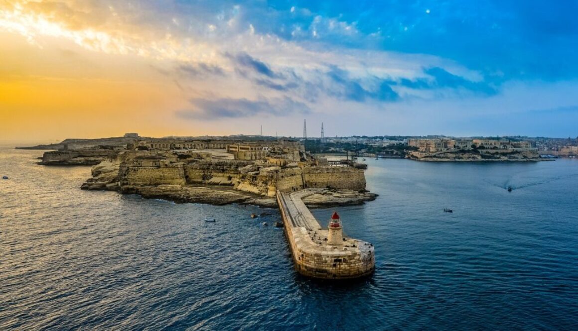 lighthouse-malta