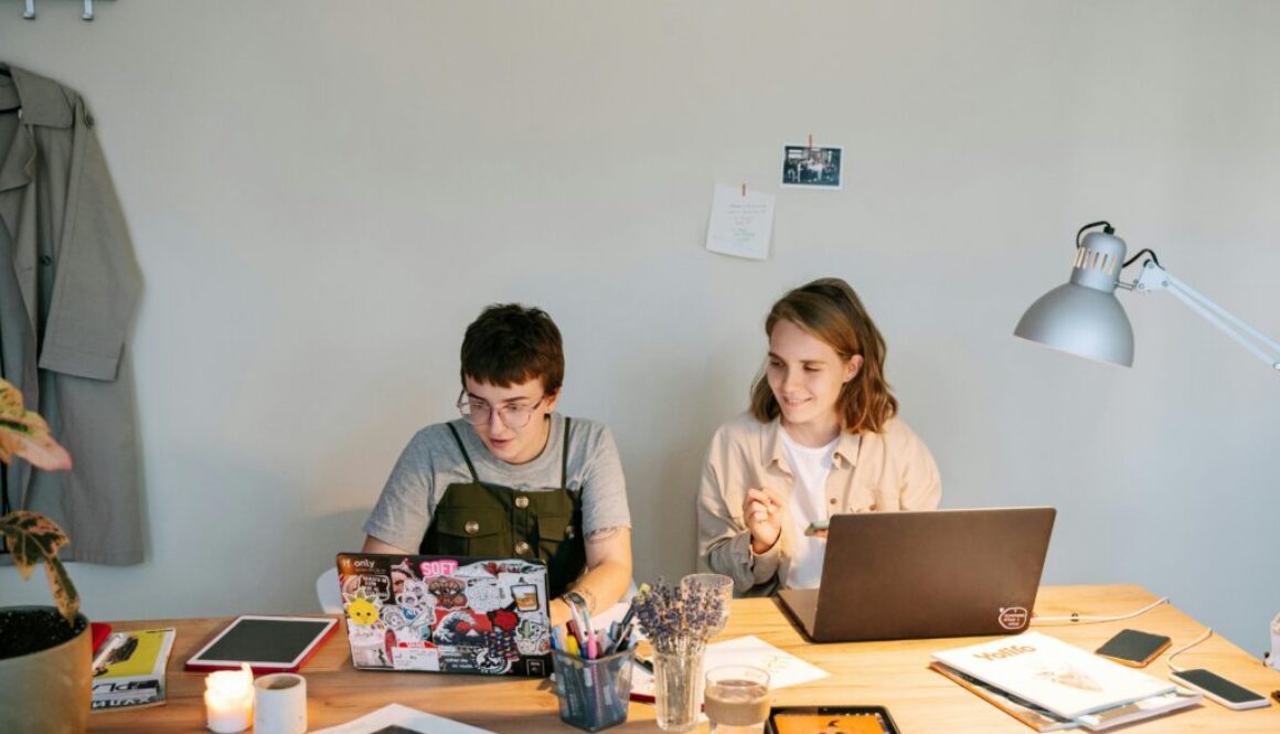 pexels-ivan-samkov-5428720