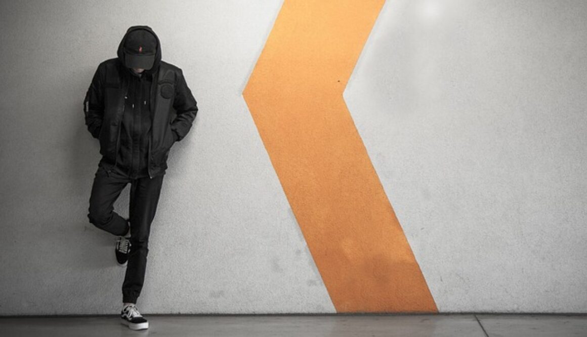 ragazzo in metropolitana. NEET chi sono