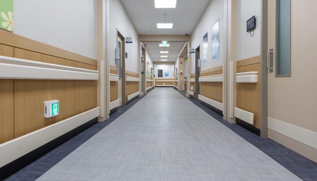 corsia di ospedale. Corso OSS gratuito