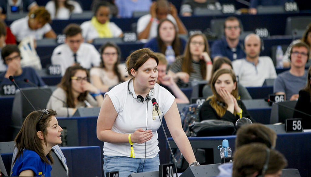 La tua creatività per l'Evento europeo per i giovani 2025