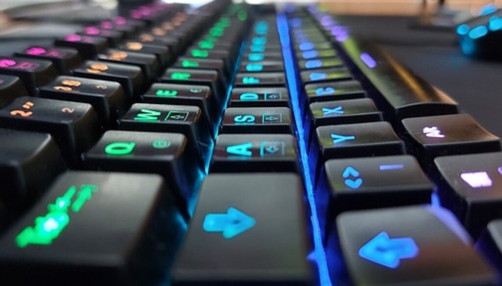 tastiera retroilluminata. A Brescia un corso su strumenti informatici