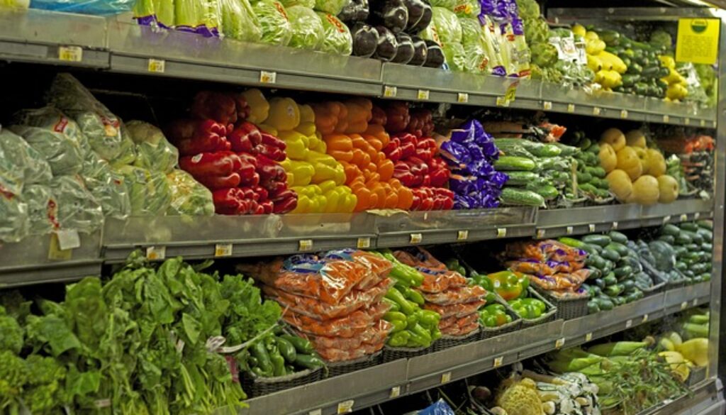 Vegetali in supermercato. Coop Lombardia cerca vari profili