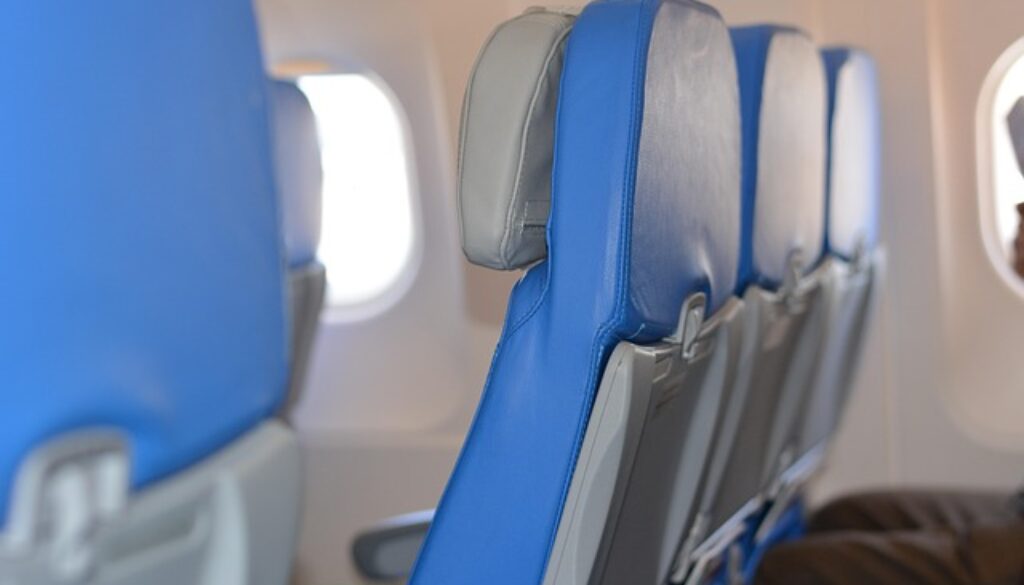 poltrone d'aereo. Come diventare assistente di volo