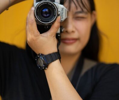 ragazza che fotografa. Partecipa anche tu a beat in challenge