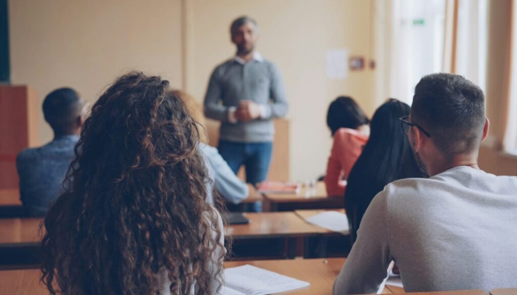 studenti-scuola-classe